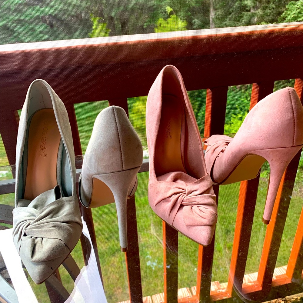 Suede pumps in either mint or pale pink
